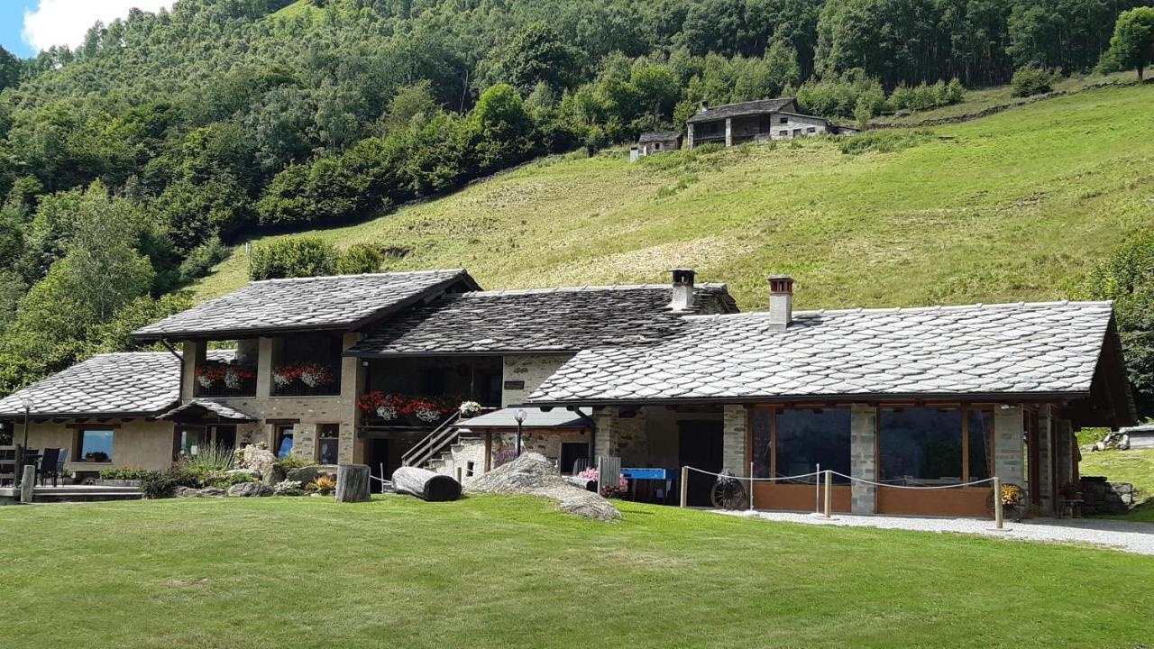Hotel Cà Praudin Vico Canavese Esterno foto