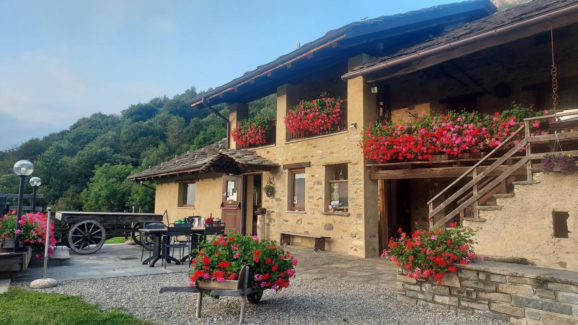 Hotel Cà Praudin Vico Canavese Camera foto